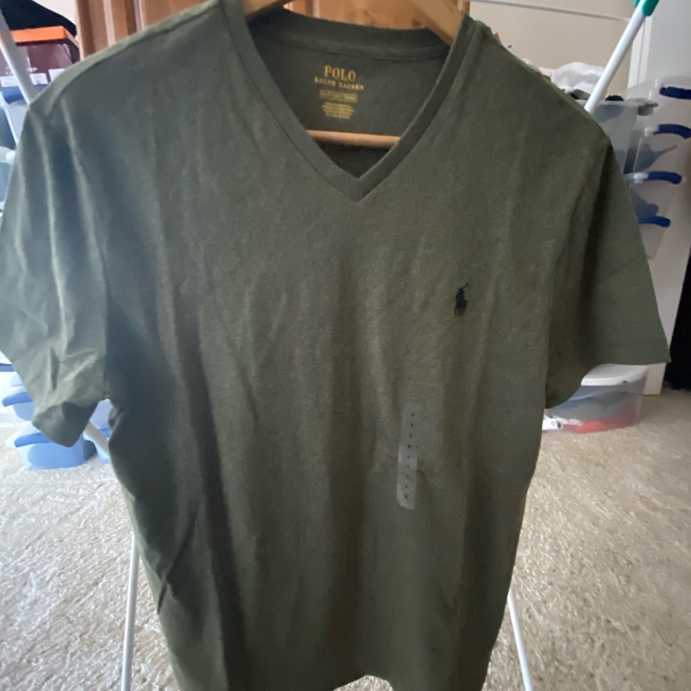 Ralph Lauren v neck Tee shirt